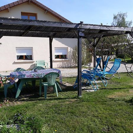 Aux Cadollines Bed and Breakfast Romenay Buitenkant foto