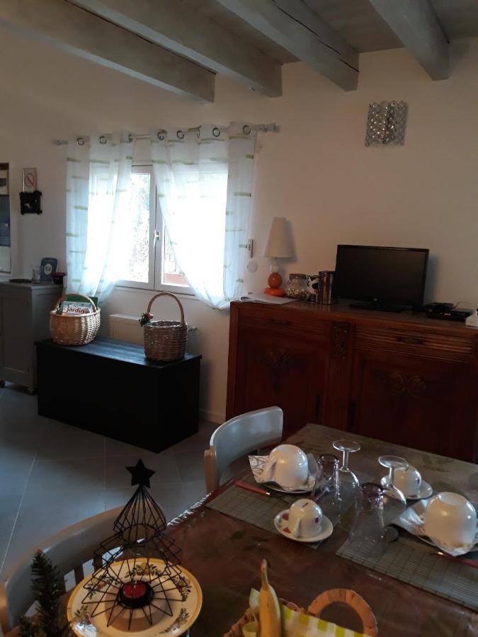 Aux Cadollines Bed and Breakfast Romenay Buitenkant foto